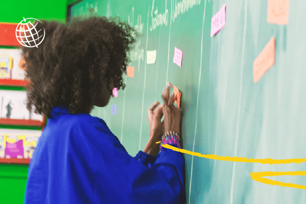 O ensino bilíngue do Axis não começa no idioma, começa no jeito de pensar